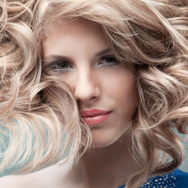 Khoa hoc trang diem ca nhan, Hoc make-up ca nhan gia re, trung tam trang diem, ruby entertainment, hoc make-up, khoa hoc makeup, khoa trang diem, trang diem co ban, trang diem nang cao Khoa hoc trang diem ca nhan, Hoc make-up ca nhan gia re, trung tam trang diem, ruby entertainment, hoc make-up, khoa hoc makeup, khoa trang diem, trang diem co ban, trang diem nang cao