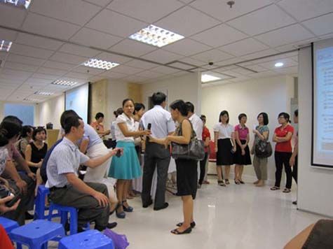 Trường quốc tế Maple Bear trả tiền khám bệnh có điểu kiện, Tiểu học Maple Bear, trường quốc tế Maple, Maple Bear, trường tiểu học Maple, trường quốc tế Maole Bear, thức ăn bẩn, xin lỗi phụ huynh