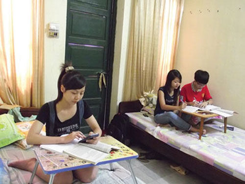 Chiêu lừa luyện thi đại học, Lò luyện thi ĐH giả mạo, Luyện thi cùng thủ khoa, lò luyện thi không phép, trung tâm luyện thi ĐH, luyện thi chui, lò luyện thi, trung tâm luyện thi sai phạm Chiêu lừa luyện thi đại học, Lò luyện thi ĐH giả mạo, Luyện thi cùng thủ khoa, lò luyện thi không phép, trung tâm luyện thi ĐH, luyện thi chui, lò luyện thi, trung tâm luyện thi sai phạm