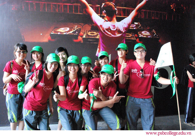 Cùng leo núi với PSB College - Ảnh 1