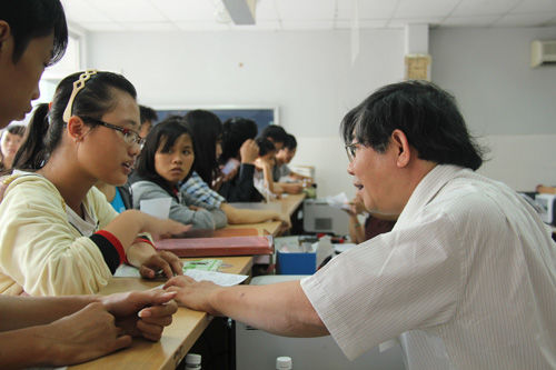 Điểm sàn có thể thấp hơn mọi năm, Hạ điểm chuẩn đại họcm, dan tri, tuyển sinh, thông tin tuyển sinh, điểm chuẩn đại học, điểm sàn Điểm sàn có thể thấp hơn mọi năm, Hạ điểm chuẩn đại họcm, dan tri, tuyển sinh, thông tin tuyển sinh, điểm chuẩn đại học, điểm sàn