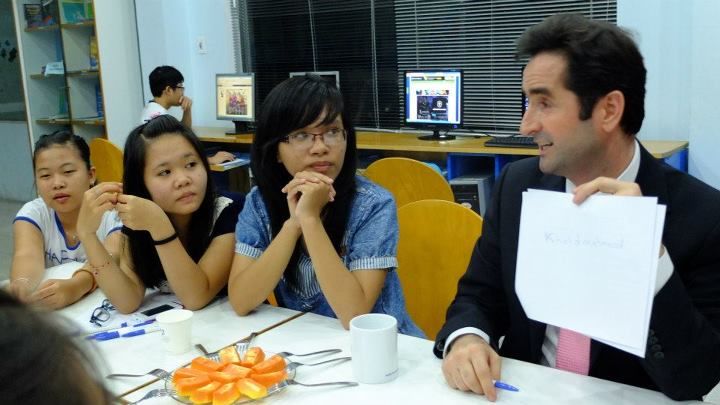 Những chia sẻ rất thật của Mr. Hello - Ảnh 2