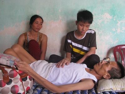 Thủ khoa ĐH Dược Hà Nội có nguy cơ không đi học vì quá nghèo, thủ khoa, thủ khoa đại học, đại học y dược, tuyển sinh, thông tin tuyển sinh, tien phong Thủ khoa ĐH Dược Hà Nội có nguy cơ không đi học vì quá nghèo, thủ khoa, thủ khoa đại học, đại học y dược, tuyển sinh, thông tin tuyển sinh, tien phong