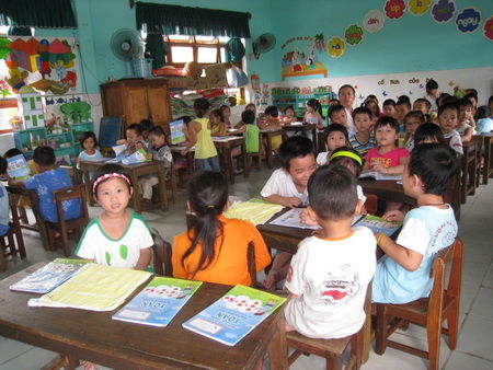 Những khoản thu trong trường không thể tin được, Lạm thu học phí, tuyển sinh, vtc new, thông tin tuyển sinh, lạm thu học phí, tiền trường, học phí đầu năm học