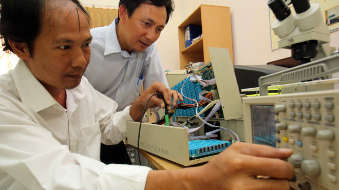 tuyen sinh, thong tin tuyen sinh, giao duc, bao giao duc, kenh tuyen sinh, nghien cuu khoa hoc, tuoi tre, giang vien dai hoc, tien si