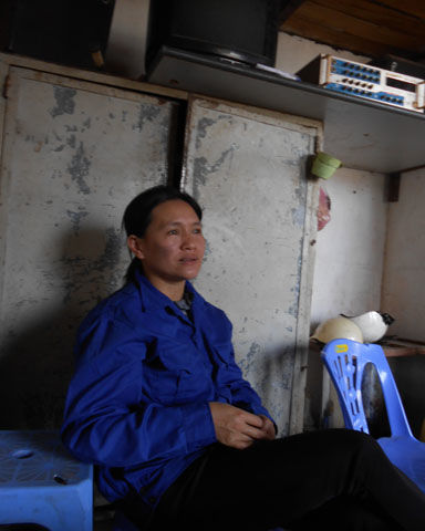 cong chuc, giao vien hop dong, che do, chi tieu, xet tuyen, phu nu