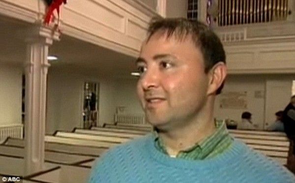 thong minh, adam lanza, ke sat nhan, cuong sat, xa sung, giet nguoi, giao duc quoc te