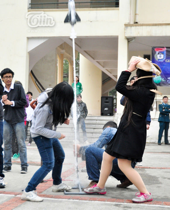 hoc duong, giao duc, truong chuyen, ten lua nuoc, tiin