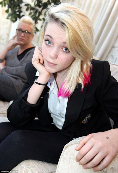 nhuom toc, duoi hoc, ky luat, giao duc quoc te, dan tri