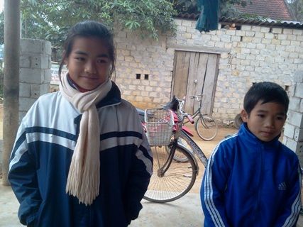 lay mau, hoc sinh tieu hoc, sai sot, thua nhan sai sot, truong hoc, hieu truong, giao duc