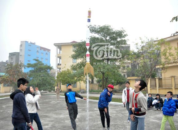 hoc duong, giao duc, truong chuyen, ten lua nuoc, tiin