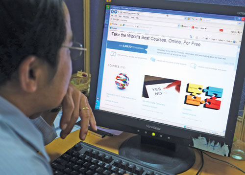 tot nghiep, chung nhan, coursera, hoc online, thi online, chung chi, thanh nien