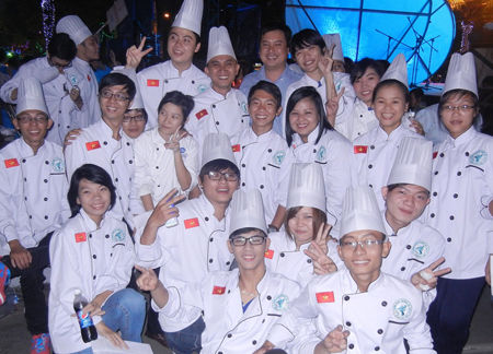 Học quản lý khách sạn và ẩm thực tại Việt Nam - Ảnh 2