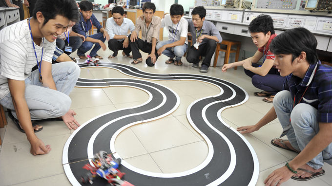 Tư vấn tuyển sinh 2013: nhiều trường tích cực giới thiệu ngành học tu van mua thi, huong nghiep, tu van tuyen sinh, tuyen sinh, chon nganh, tu van chon nganh, tu van chon truong, cach chon truong, cach chon nganh, tuoi tre