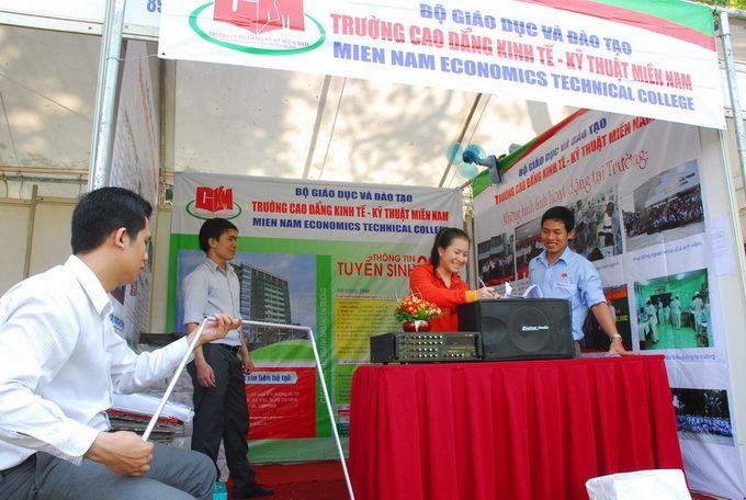 tu van mua thi, huong nghiep, tu van tuyen sinh, tuyen sinh, chon nganh, tu van chon nganh, tu van chon truong, cach chon truong, cach chon nganh, tuoi tre