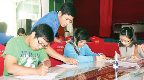 xet tuyen, thoi gian xet tuyen, ho so xet tuyen, xet tuyen dai hoc, xet tuyen nguyen vong 2, tuyen sinh, tuyen sinh 2013, thong tin tuyen sinh, thanh nien