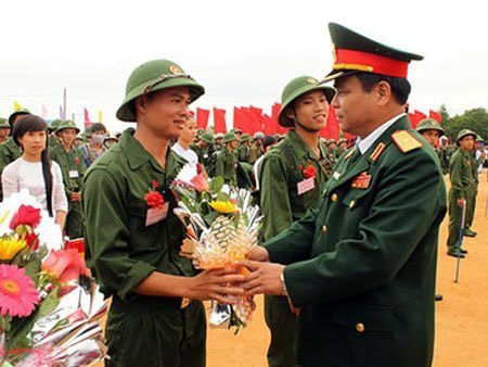 Quy định mới về lệnh nhập ngũ khiến học sinh hoang mang Quy định mới về lệnh nhập ngũ khiến học sinh hoang mang