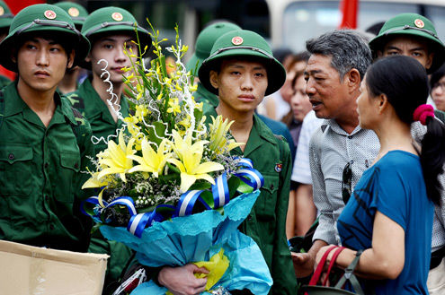 Đỗ đại học vẫn phải nhập ngũ không phải là quy định mới - Ảnh 1
