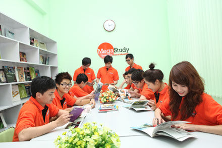 Trường Đại học FPT có chương trình học bổng lớn cho những học sinh THPT có thành tích xuất sắc.	Ảnh: Trọng Hải