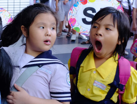 Gần 7000 học sinh lớp 2 tại TPHCM tham gia thi chứng chỉ tiếng Anh - Ảnh 6