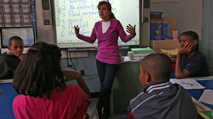 Mỹ: 80% học sinh tốt nghiệp trung học ở New York không biết đọc