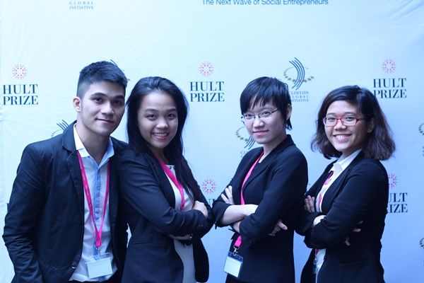 Sinh viên ĐH Ngoại Thương được vinh danh giải thưởng Kinh Tế khu vực