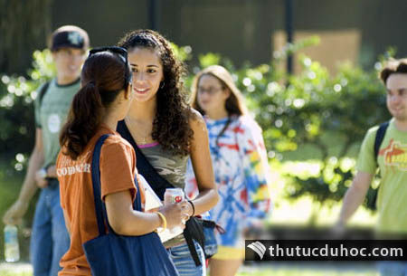 Du học Anh: Học bổng trị giá lên đến 50% học phí của ISC