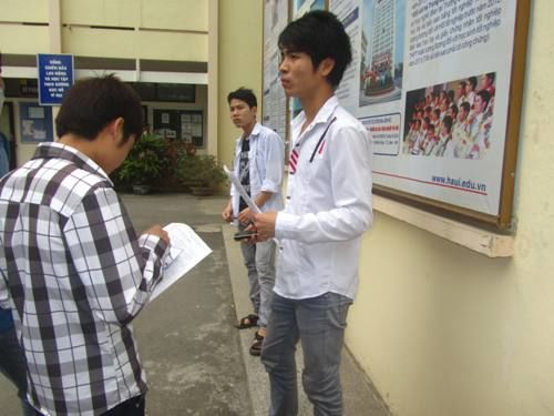 Kết thúc thời gian nhận hồ sơ đăng ký dự thi ĐHCĐ 2013