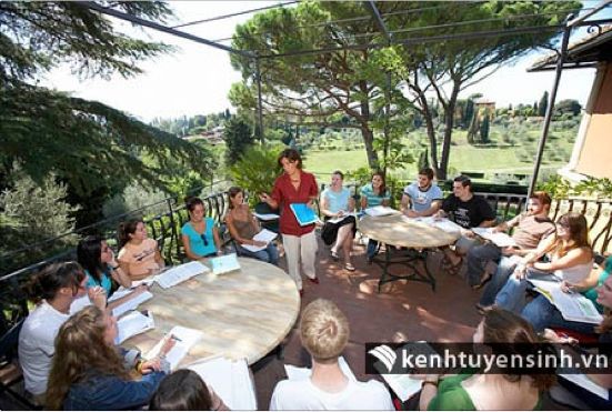 Thông tin các chương trình học bổng chính phủ tháng 4 năm 2013