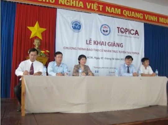 Khai giảng chương trình cử nhân trực tuyến TVU – TOPICA khóa 3 Khai giảng chương trình cử nhân trực tuyến TVU – TOPICA khóa 3