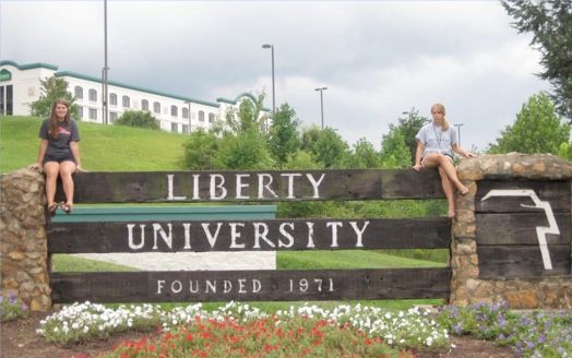 Học bổng 100% học phí của Liberty University | Du học Mỹ