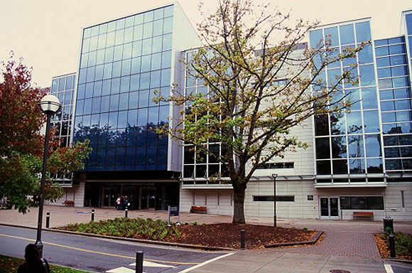 Du học Canada: Tìm hiểu các trường đại học đào tạo ngành Y tốt nhất