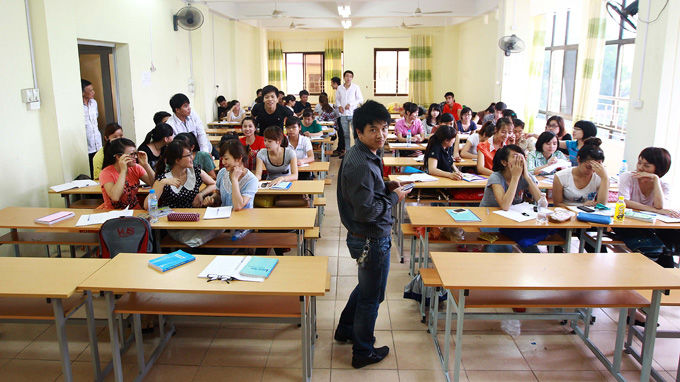 Hai trường đại học tại Hà Nội phản pháo việc huỷ kết quả trúng tuyển