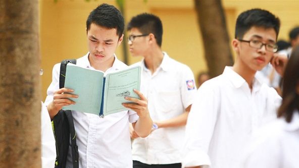 Thí sinh nên làm thủ tục trước khi thi để khỏi mất cơ hội