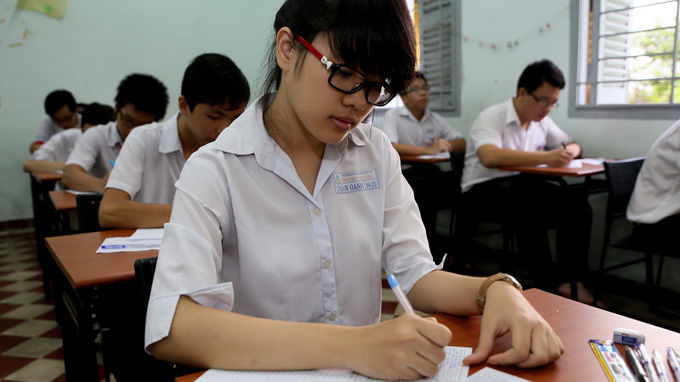 Đề thi môn văn vào trường chuyên | Sách dạy văn mẫu Đề thi môn văn vào trường chuyên | Sách dạy văn mẫu