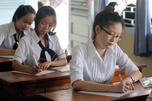 Cách chấm điểm thi tốt nghiệp môn Văn khiến thí sinh băn khoăn Cách chấm điểm thi tốt nghiệp môn Văn khiến thí sinh băn khoăn