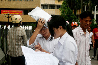 Tuyển sinh 2013: khối C thu hút thí sinh bằng nhiều ngành học mới Tuyển sinh 2013: khối C thu hút thí sinh bằng nhiều ngành học mới