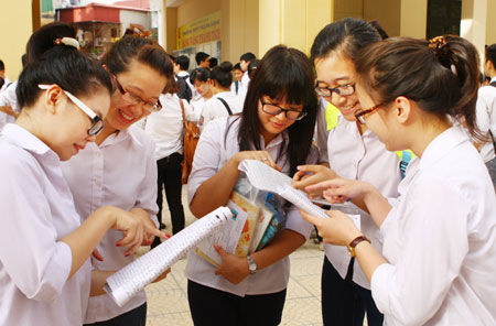 Không có vi phạm quy chế thi nghiêm trọng trong ngày đầu tiên Không có vi phạm quy chế thi nghiêm trọng trong ngày đầu tiên