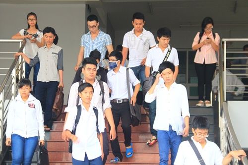 Thí sinh thi đại học khối D: Nhiều tâm trạng! - Ảnh 4