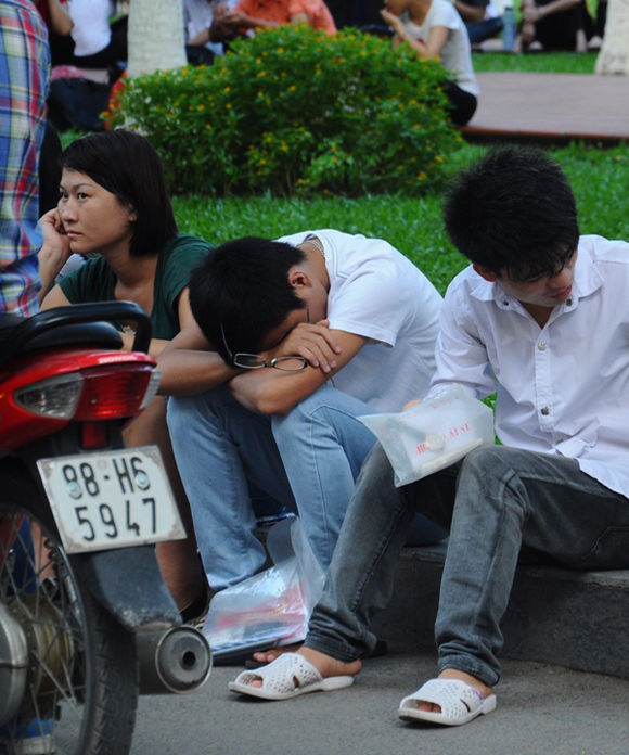 Sáng nay thí sinh thi môn cuối cùng: Môn Vật Lý/ tiếng anh (Khối A1)