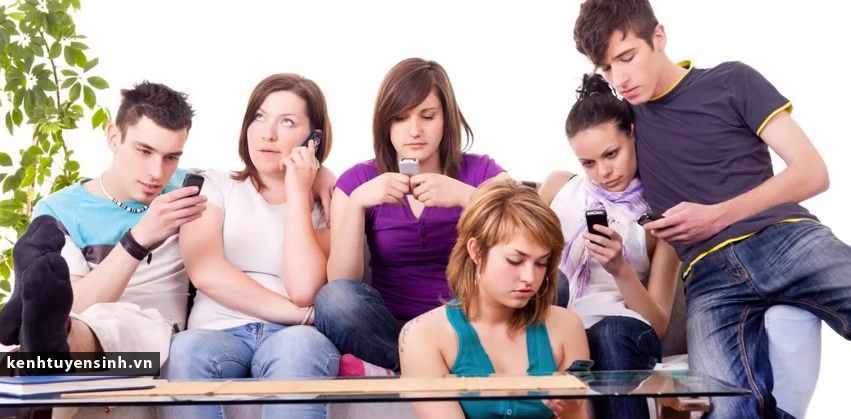 Giao tiếp qua điện thoại đòi hỏi một số kỹ năng cơ bản Giao tiếp qua điện thoại đòi hỏi một số kỹ năng cơ bản