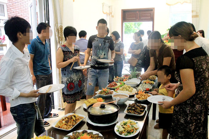 Bố thủ khoa ĐH Y và những hình ảnh sẽ còn ám ảnh - Ảnh 10