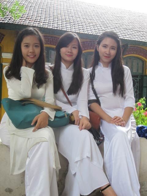 nữ sinh, khai giảng, tựu trường, áo dài