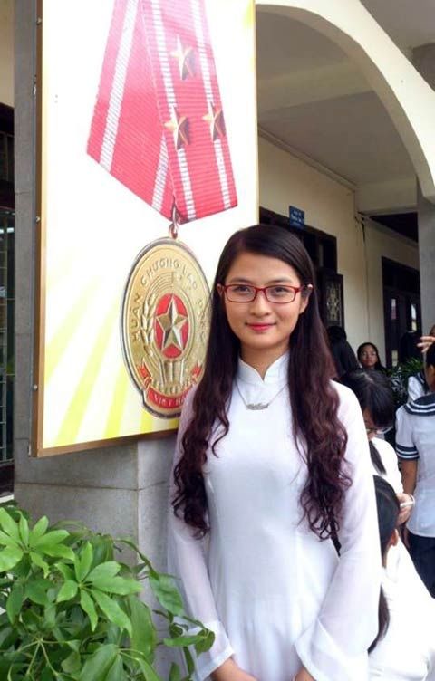 nữ sinh, khai giảng, tựu trường, áo dài