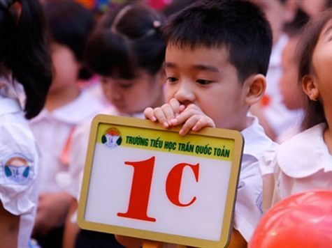 Bộ trưởng Phạm Vũ Luận: Giảm áp lực thi cử cho học sinh