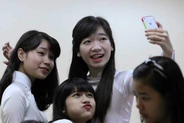 Thứ trưởng Nguyễn Vĩnh Hiển: Đổi mới giáo dục để dân yên tâm