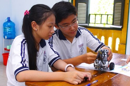 Thông tin về cuộc thi Robotics Quốc tế WRO năm 2013