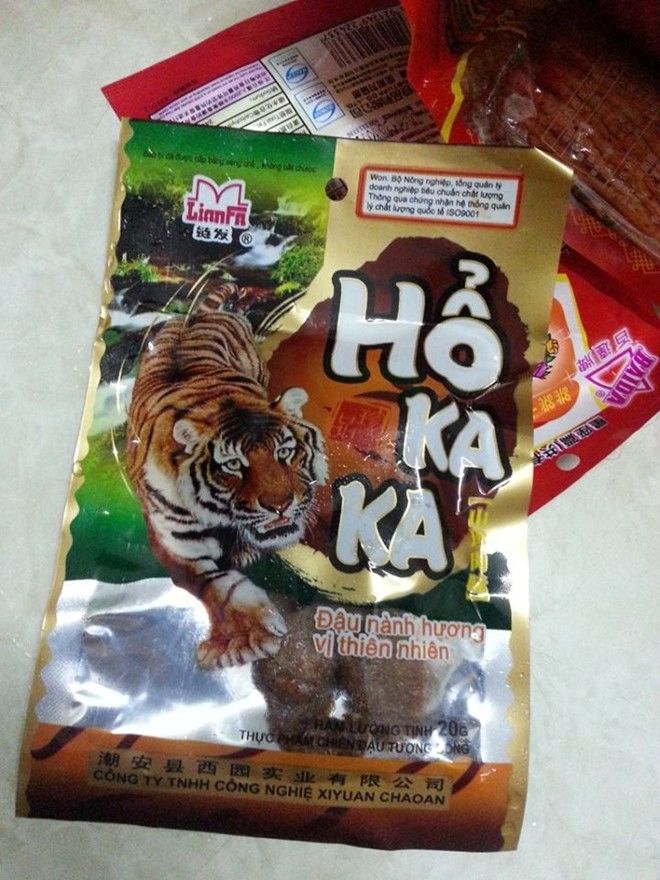 Nguy hiểm đến từ thực phẩm trước cổng trường Nguy hiểm đến từ thực phẩm trước cổng trường