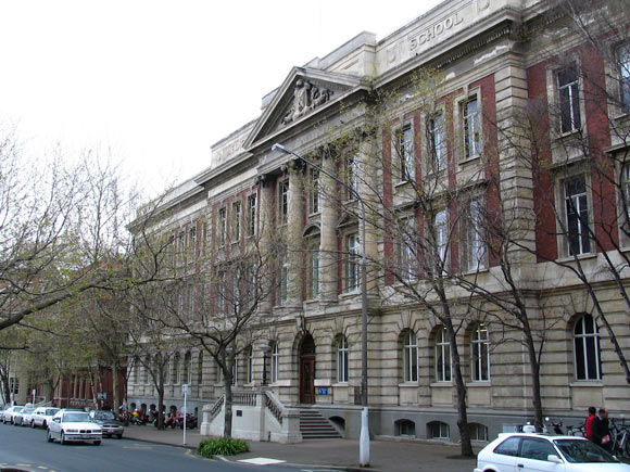 Ngôi trường cổ xưa đẹp như tranh vẽ của đất nước New Zealand