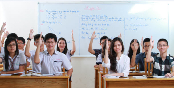 TITAN khai giảng các lớp toán, lý, hóa, sinh, văn, anh văn cơ bản- nâng cao